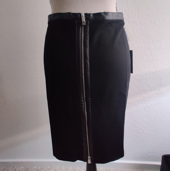 🆕 Vince Camuto rich black business casual pencil Skirt with faux leather trim_2 - Picture 2 of 9